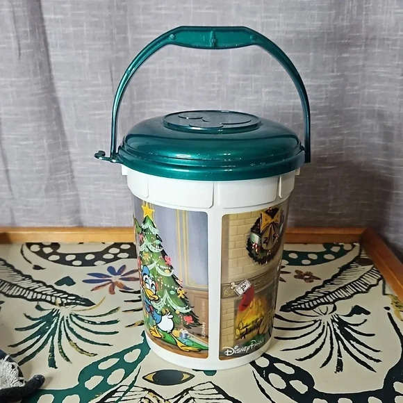 DISNEY BUCKET - Picture 3 of 7